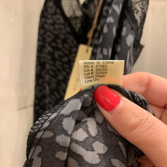 Lace edge camisole - Picture 5 of 5